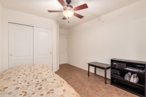 2425 Calle Sierra Del Manantial, Tucson AZ 85706-5052 exterior