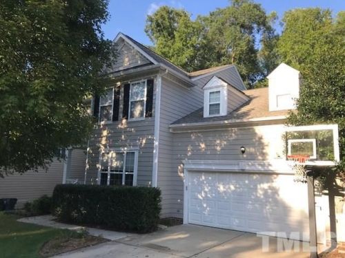 2410 Castleburg Dr, Apex NC  27523-5146 exterior