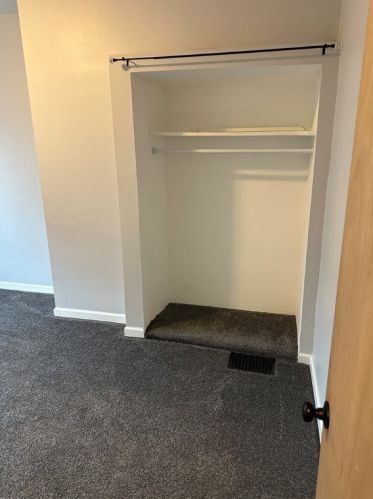 1313 Lowrie St, Pittsburgh PA  15212-4325 exterior