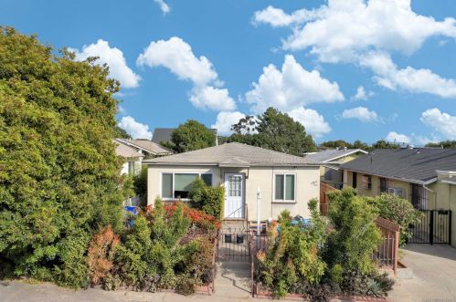 1741 30th St, San Diego, CA 92102-1403