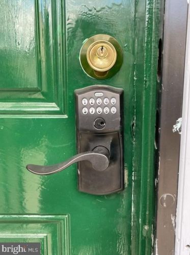 1557 9 St, Philadelphia PA 19148-3701 exterior