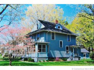 128 Bloomfield Ave, Windsor CT  06095-2709 exterior