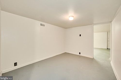 4610 Woodland Ave, Camden NJ 08110-6430 exterior