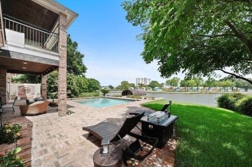 9 La Costa Dr, Montgomery TX 77356-5357 exterior