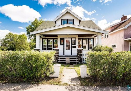 636 57th Ave, Duluth MN  55807-1301 exterior