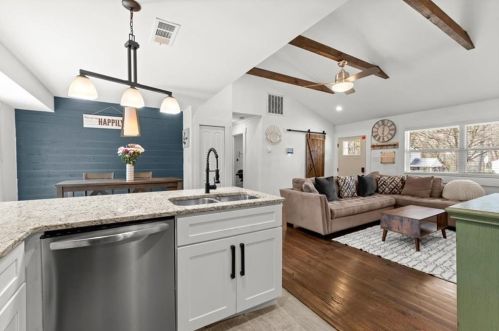 2930 Eleanor Ter, Atlanta GA  30318-6014 exterior