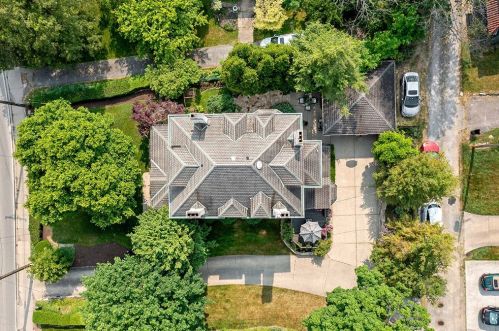 654 Bower Hill Rd, Pittsburgh PA 15243-2040 exterior