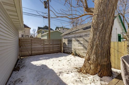 956 Dayton Ave, Saint Paul MN 55104-6544 exterior