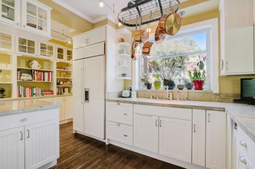 93 Elm Ave, Mill Valley CA 94941-2105 exterior