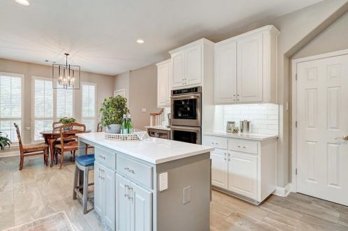 10246 Dianella Ln, Austin TX 78759-3038 exterior