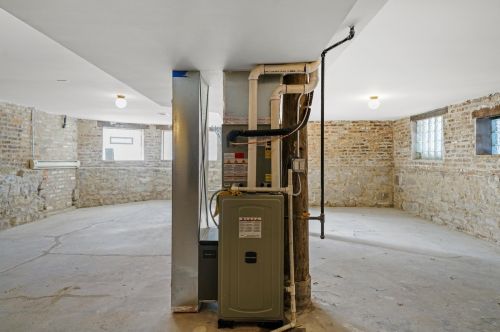 6511 Peoria St, Chicago IL 60621-1907 exterior