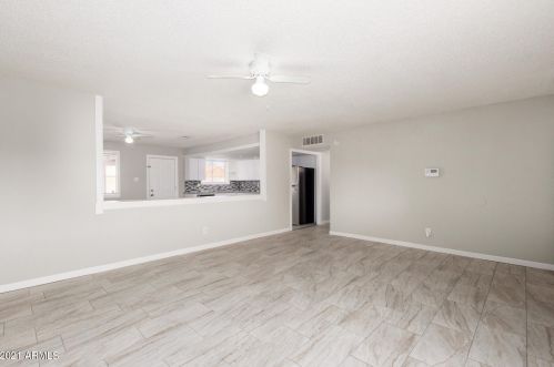 6110 Earll Dr, Phoenix AZ 85033-5841 exterior