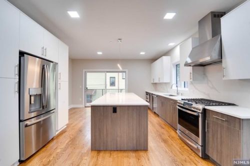 67 Fulton Ave, Fairview, NJ 07022-2104