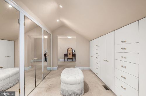 9821 Avenel Farm Dr, Rockville MD  20854-5414 exterior