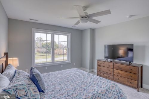 1 Ashburn Dr, Lewes DE 19958-9759 exterior