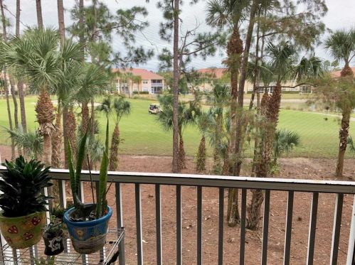 3950 Loblolly Bay Dr, Naples FL 34114-3511 exterior