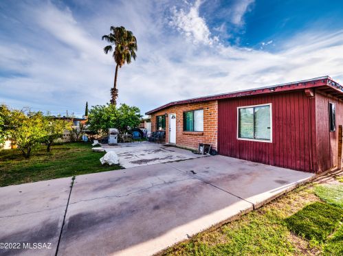 6640 8th Ave, Tucson, AZ 85756-6651