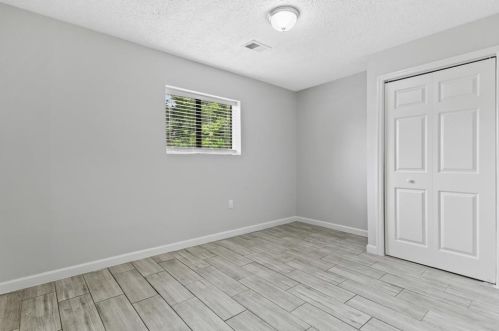 379 Elm St, Atlanta GA 30318-8501 exterior