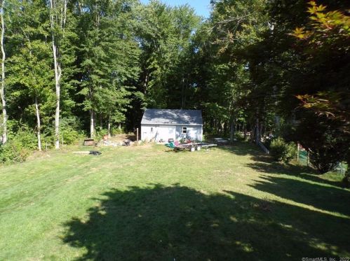 304 Frst St, Hartford CT 06118-2350 exterior