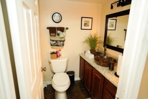 8788 Santa Bella Dr D, Hazelwood MO 63042-2918 exterior