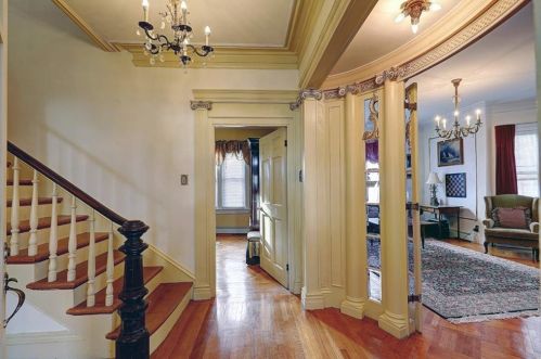 172 Pond St, Woonsocket RI  02895-2007 exterior