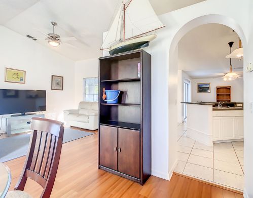 2761 Eagle Dr, Fort Pierce FL 34984-8919 exterior