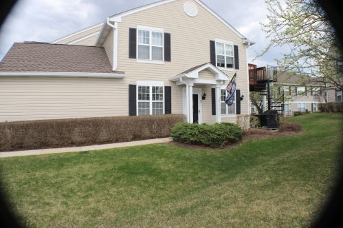 487 Windham Cove Dr, Bull Valley, IL 60014-2735