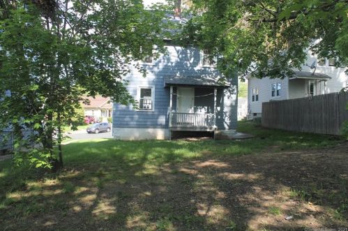275 Main St, Windsor Locks CT 06096-0025 exterior