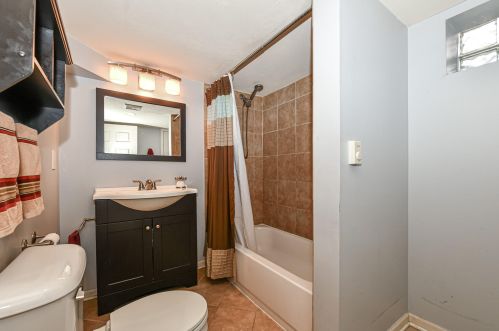 3379 Burrell St, Milwaukee WI 53207-2754 exterior