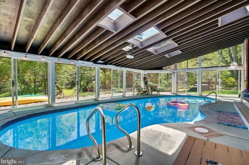 3000 Wessynton Way, Alexandria VA 22309-2225 exterior