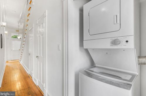 2141 N St, Washington DC 20005-5202 exterior