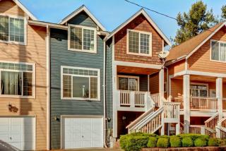 4003 31 Ave, Seattle WA  98108-1675 exterior