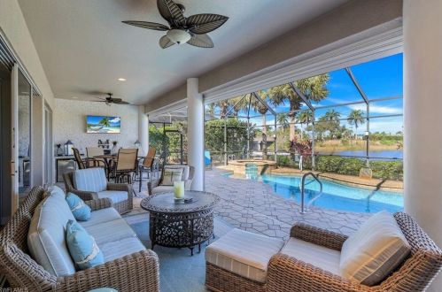 8737 Hideaway Harbor Ct, Naples FL 34120-4327 exterior