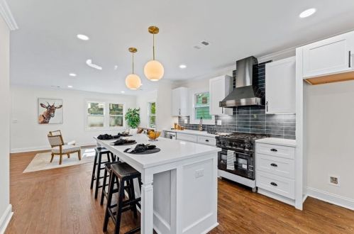 59 Leslie St, Atlanta GA  30307-2723 exterior