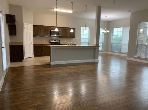 15635 Gatsby Ln, Dallas TX  75253-5798 exterior