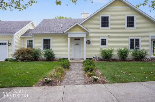 2514 Hall St, Grand Rapids MI 49506-3170 exterior