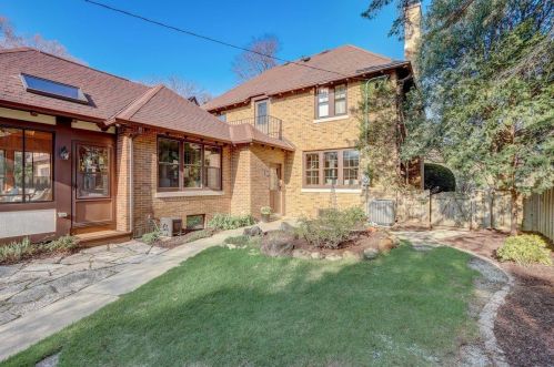 5347 Berkeley Blvd, Milwaukee WI 53217-5138 exterior