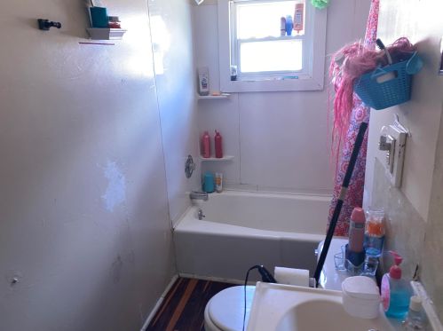 2305 Howden St, Meskegon MI  49444-1610 exterior