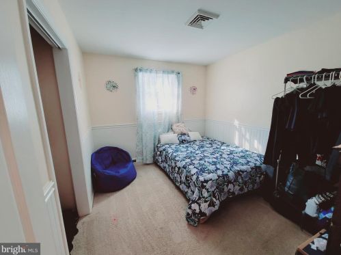 205 Baltimore Ave, Glen Burnie MD 21061-3852 exterior