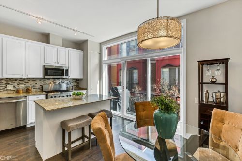 527 Peoria St, Chicago IL 60621-1634 exterior