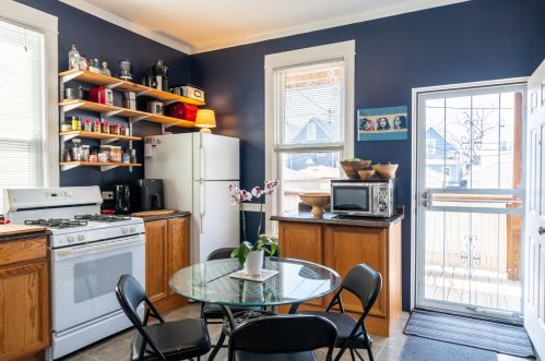 1652 Avers Ave, Chicago IL 60625-6014 exterior