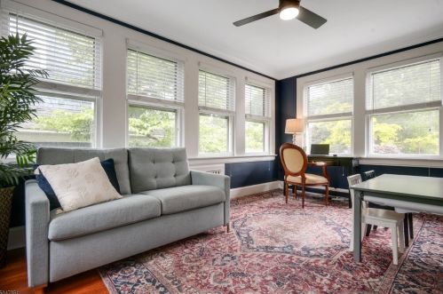 10 Madison Ave, Maplewood NJ 07040-2207 exterior