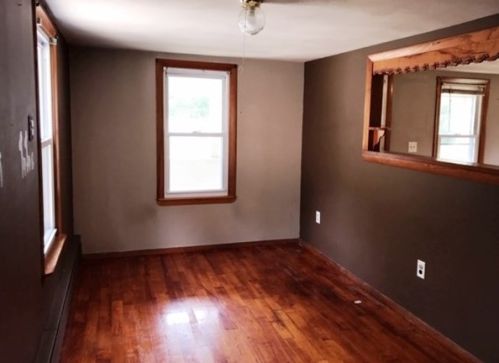 7 Athol St, Killingly CT 06239-1904 exterior