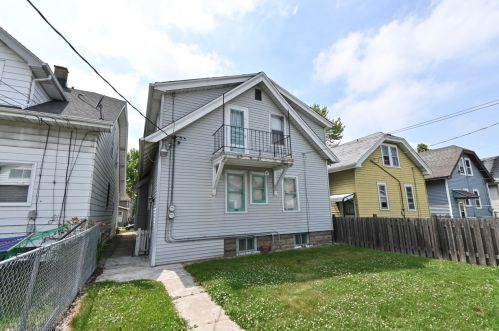 1312 73rd St, Milwaukee WI  53214-3133 exterior