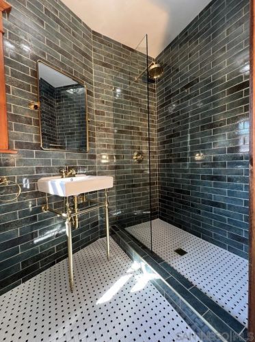 936 Adella Ave, San Diego CA  92118-2621 exterior