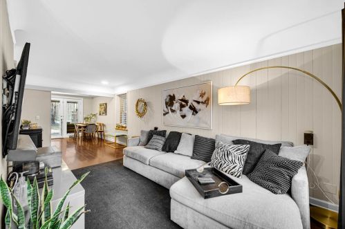 2116 Shakespeare Ave, Chicago IL 60647-3914 exterior