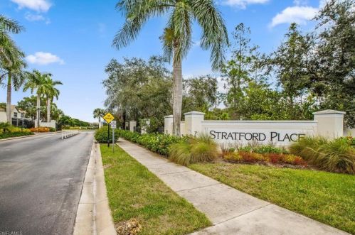 836 Hampton Cir, Naples, FL 34105-4825