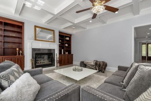 2132 Innsfail Dr, Lithonia GA  30078-2059 exterior