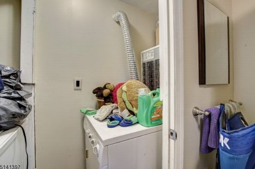 1645 Church St, Rahway NJ 07065-3424 exterior