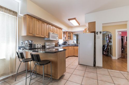 2819 Kilbourn Ave, Chicago IL 60623-4213 exterior